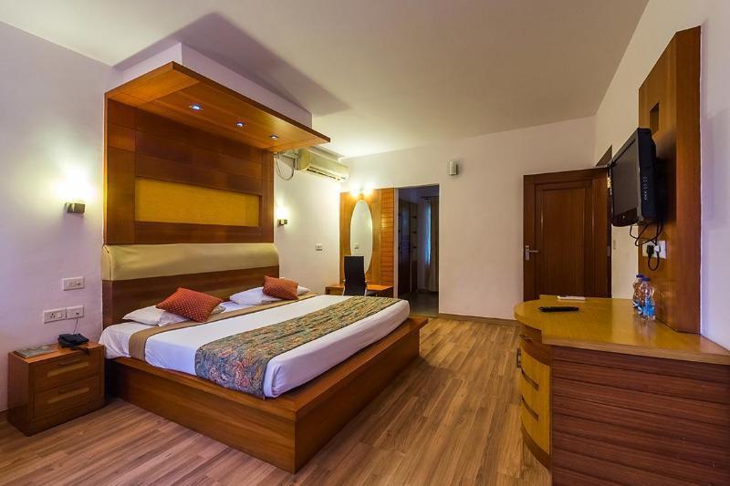 Hotel Riverside Resort And Spa Kumbakonam Exterior foto